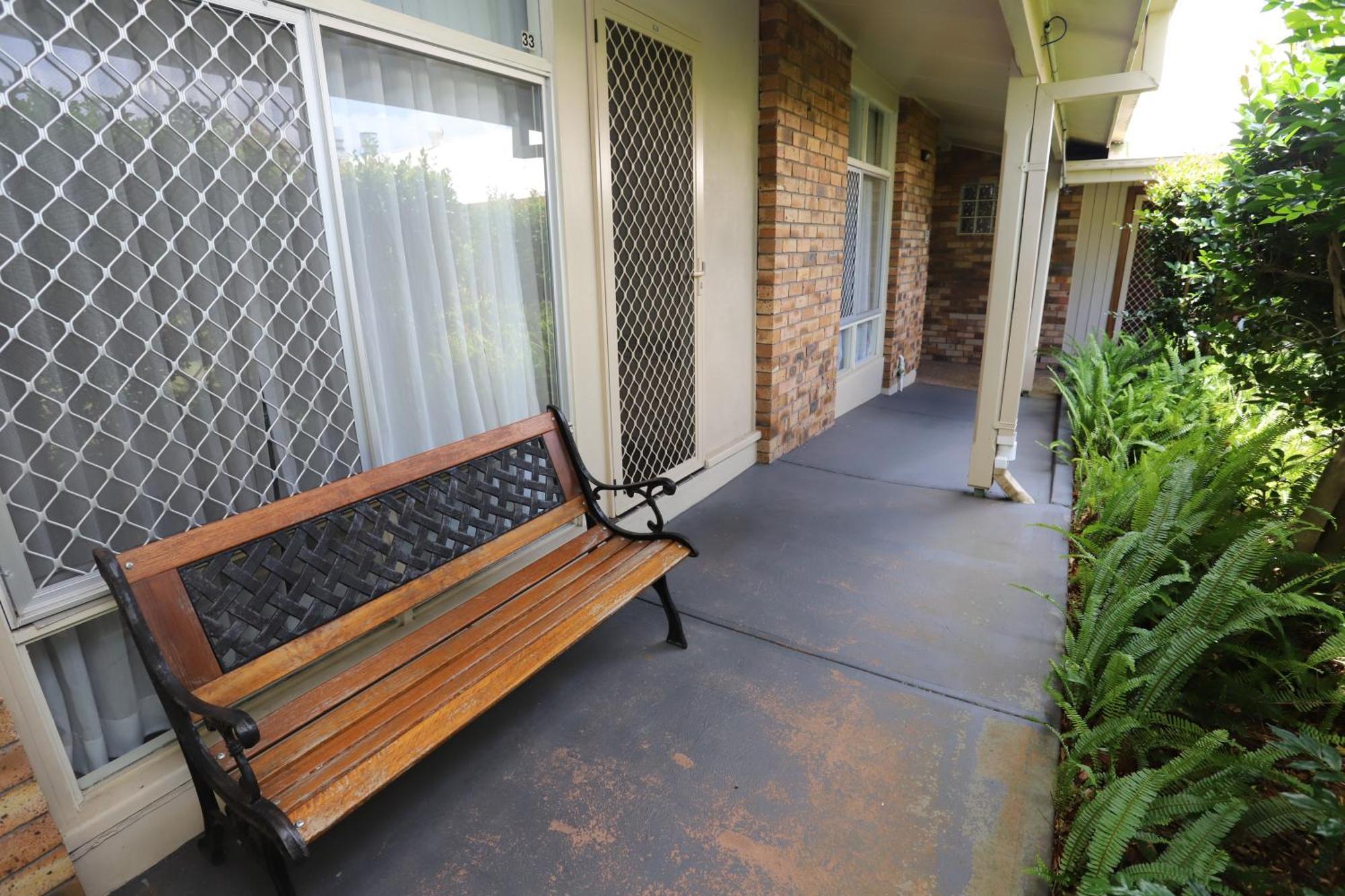 Sleepy Hill Motor Inn Raymond Terrace Exterior foto