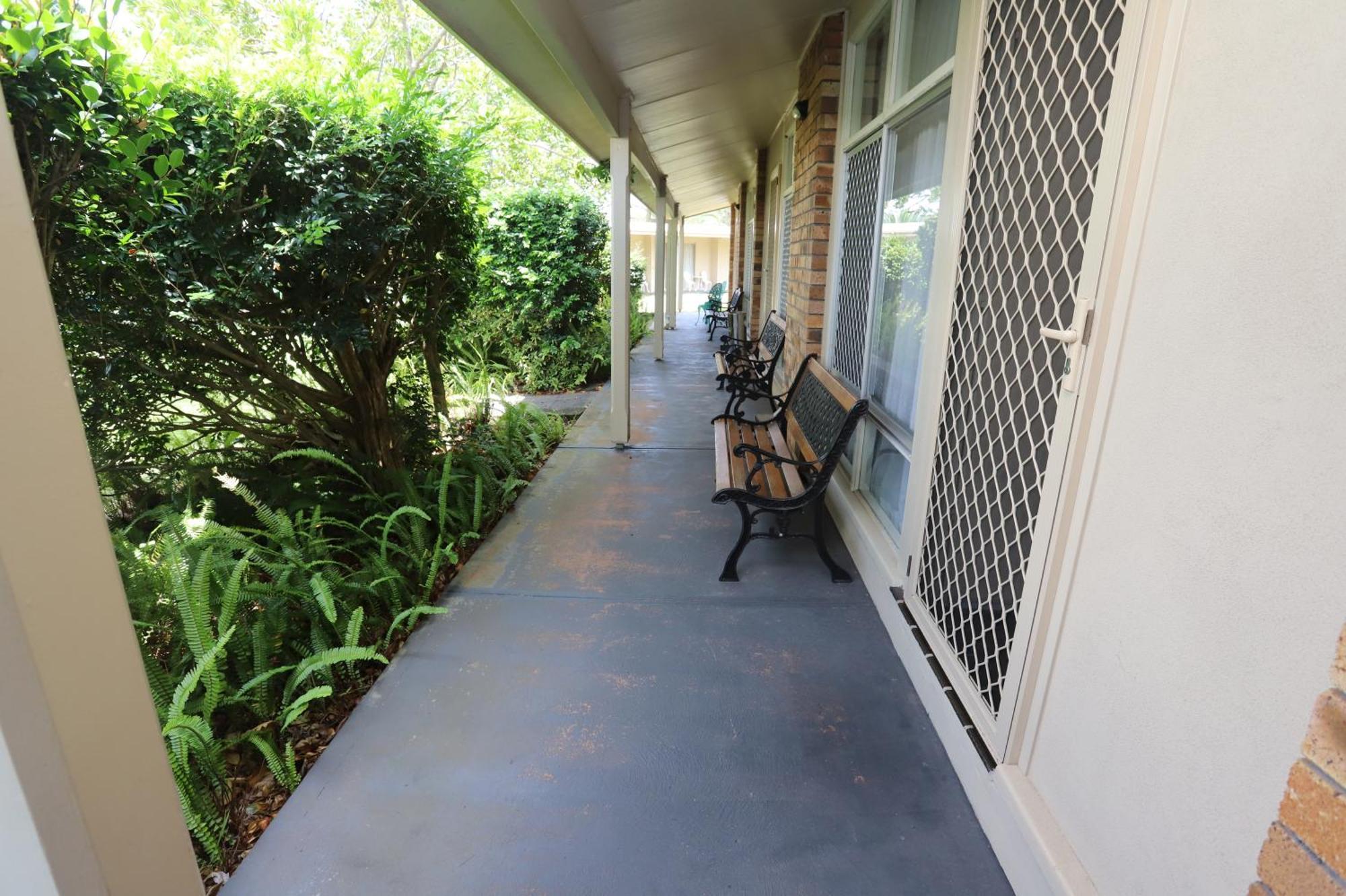 Sleepy Hill Motor Inn Raymond Terrace Exterior foto